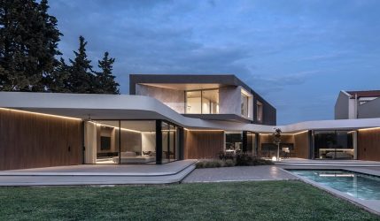 Prospection architecturale contemporaine : pourquoi de plus en plus d’architectes prescrivent le bois composite coextrudé en façade — couverture